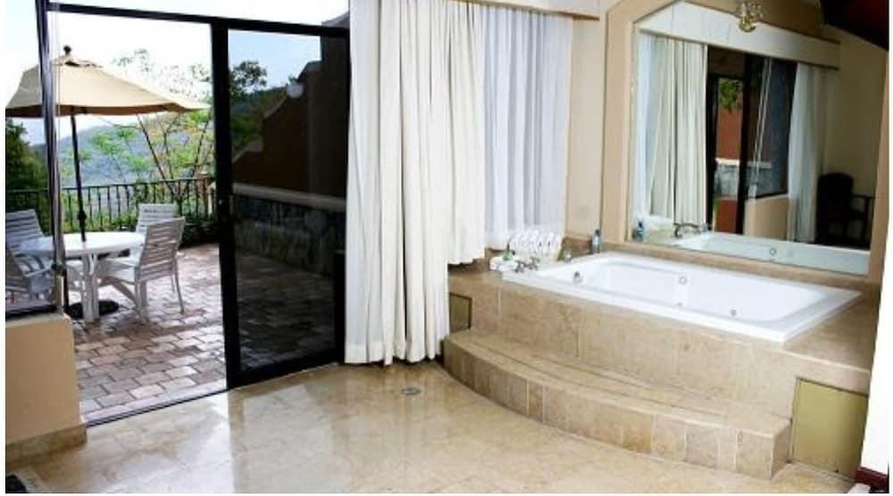 Hotel Hacienda Cola Del Caballo Santiago  Zewnętrze zdjęcie