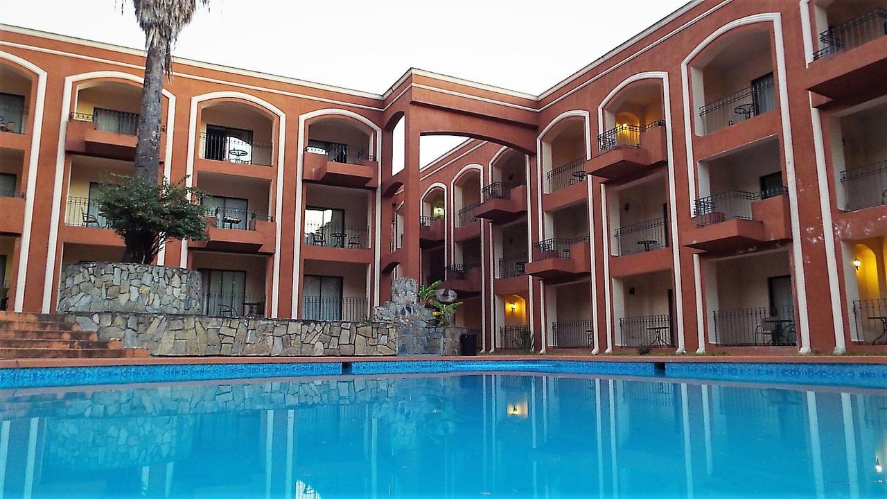Hotel Hacienda Cola Del Caballo Santiago  Zewnętrze zdjęcie